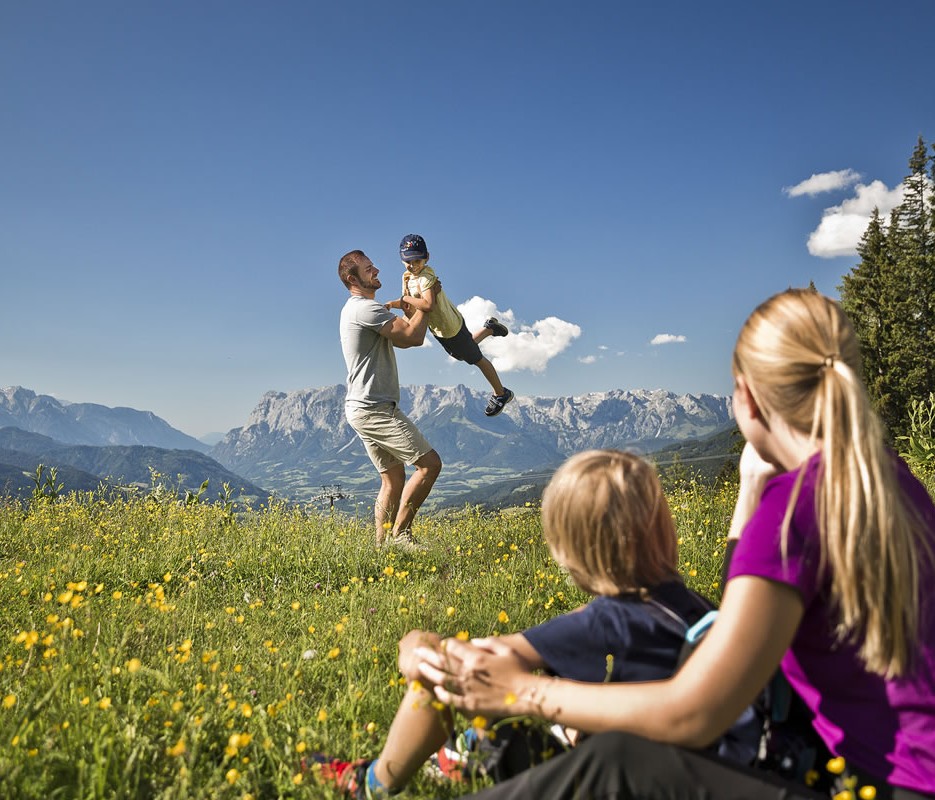 Wanderurlaub mit Mama und Papa in Österreich © Mirja Geh Photography