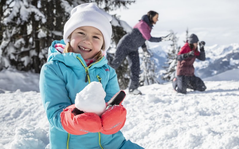 Schneeballschlacht © Mirja Geh Photography