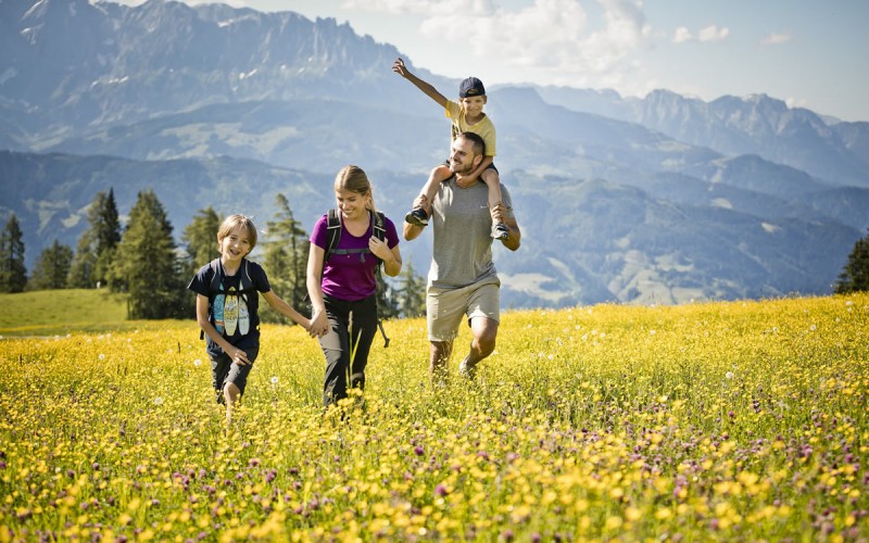 Wandern mit der Familie © Mirja Geh Photography